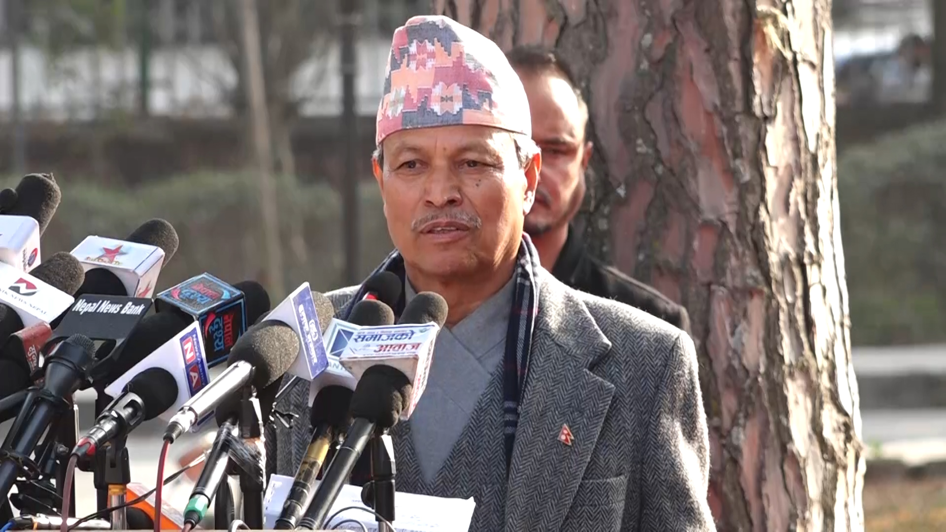विपरीत सिद्धान्त भएका दलहरु मिलेर सरकार बनाउनु बिडम्वना : भीम रावल